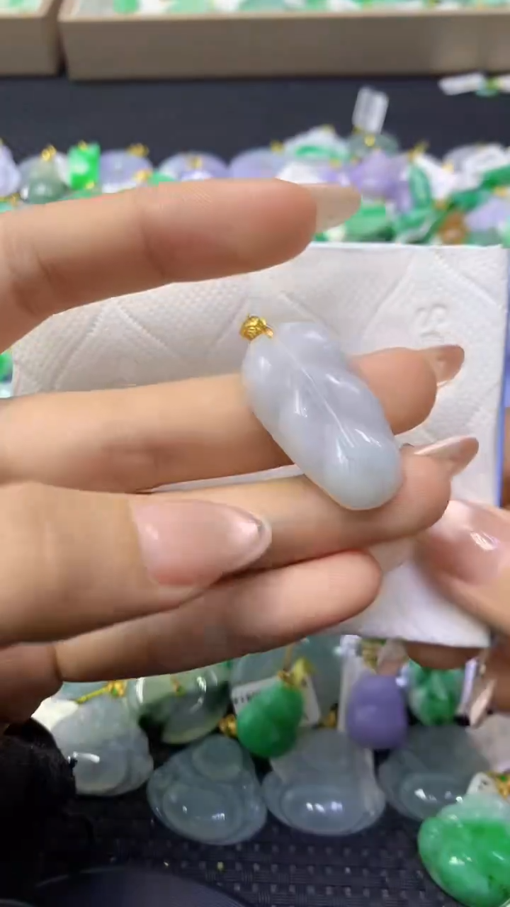 颈饰未镶嵌翡翠天然缅甸翡翠A货