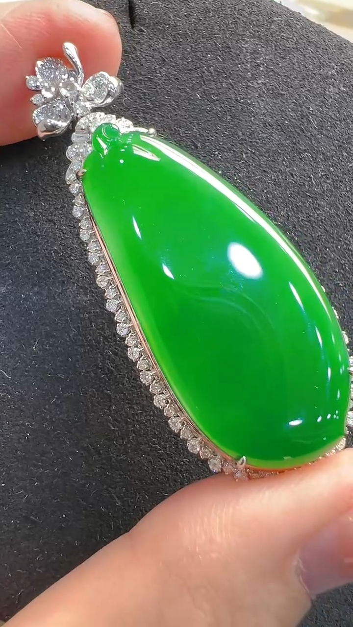 【闪购商品】翡翠吊坠(不含链)18K金镶嵌多样性发货拍一发一