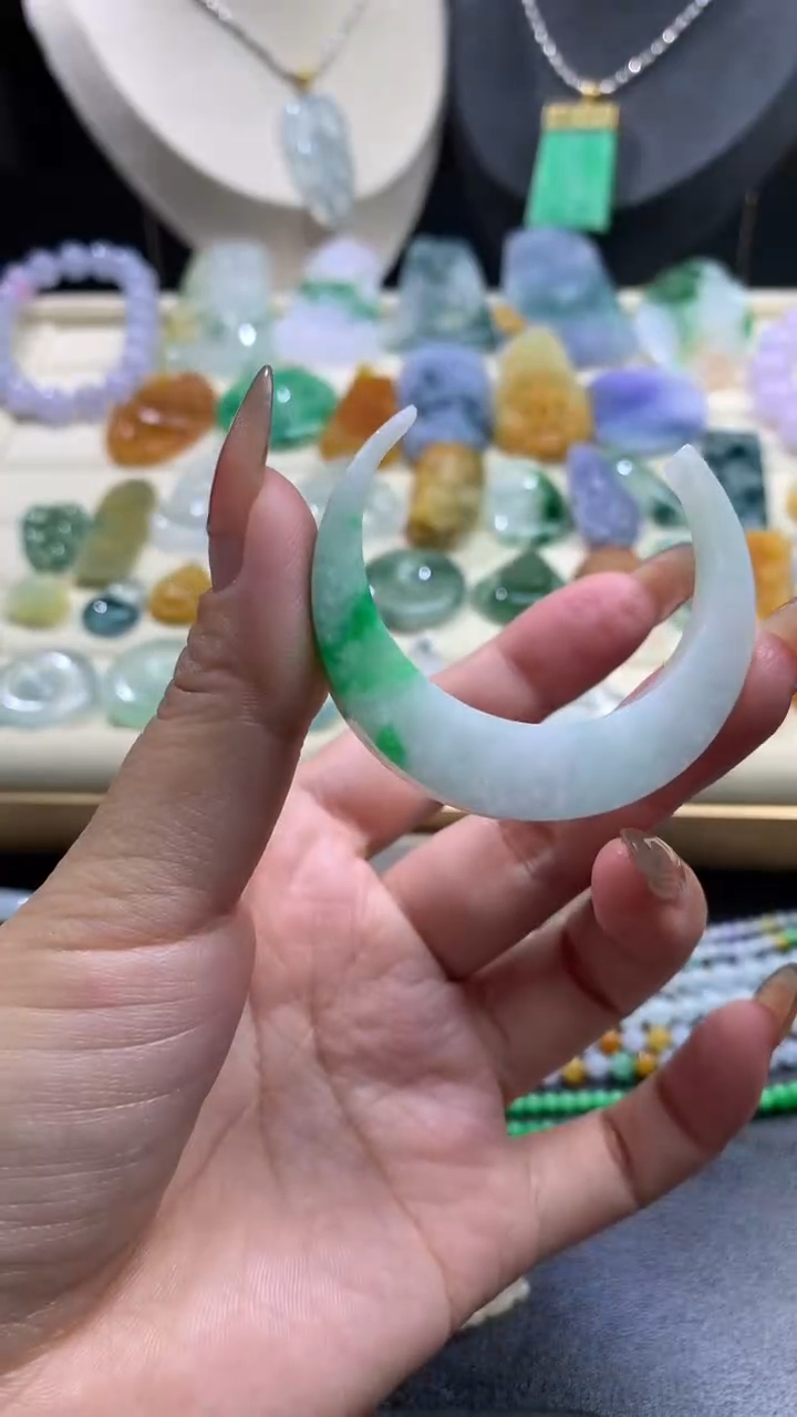 【闪购商品】定制翡翠未镶嵌翡翠