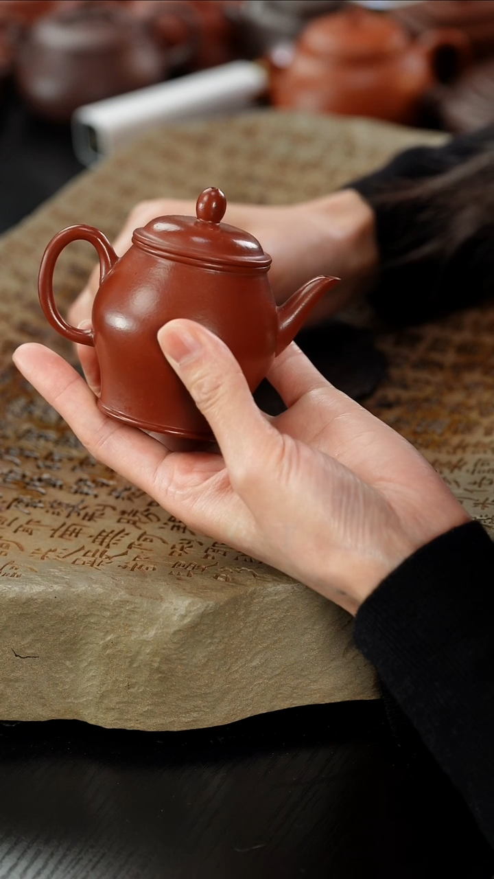 【闪购商品】紫砂茶壶lx朱泥秋水宫灯130cc