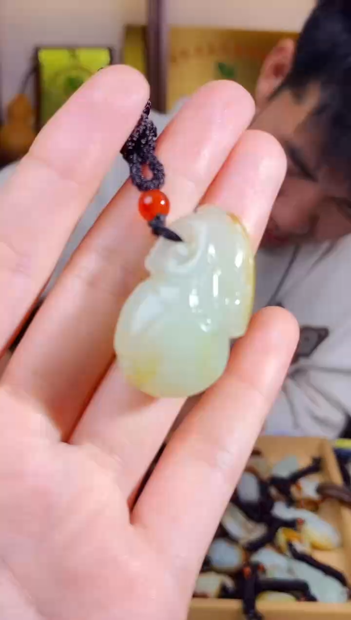 【闪购商品】和田玉颈饰未镶嵌1