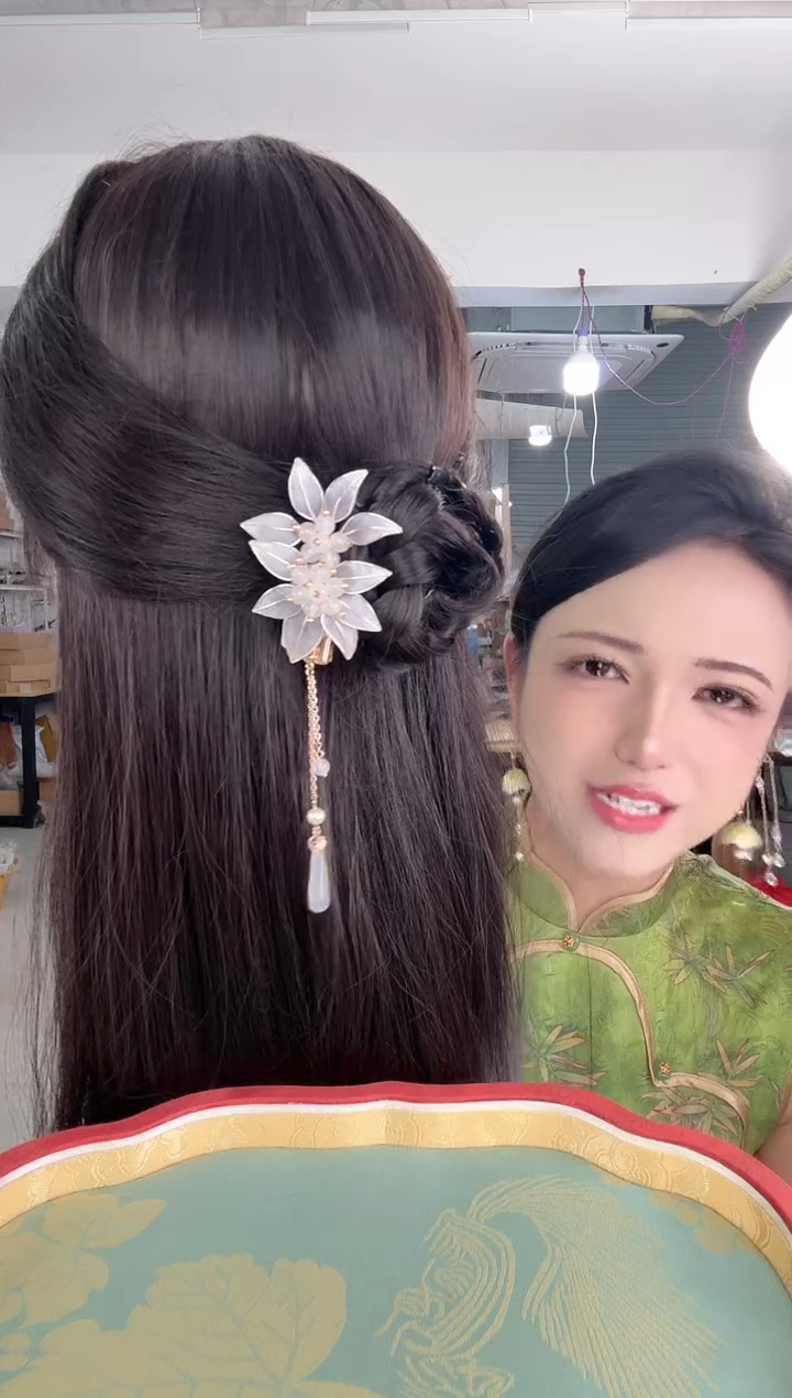 合金无519 非遗绒花 夹子 带流苏