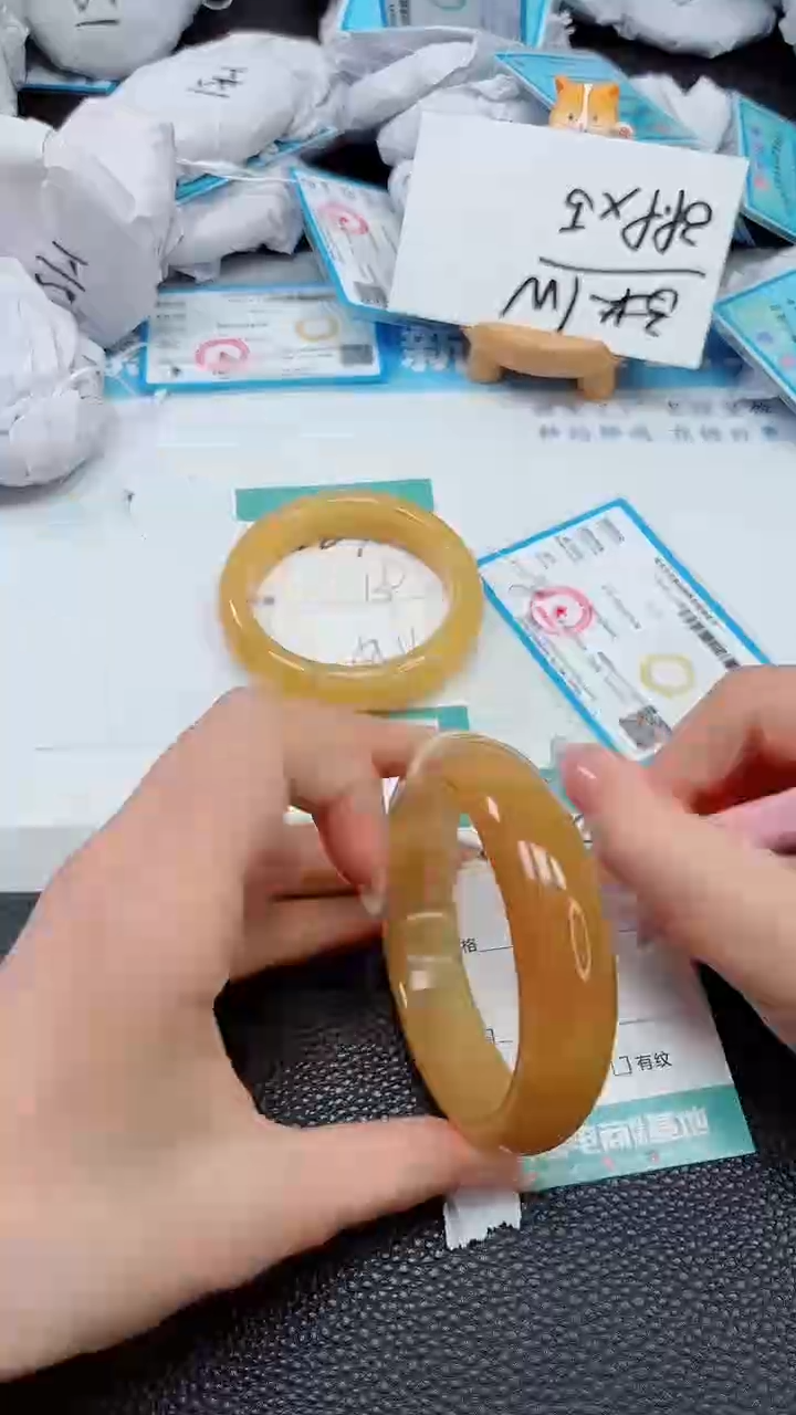 【闪购商品】石英质玉手镯未镶嵌528