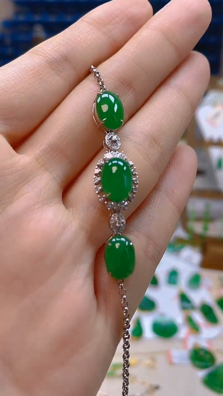 颈饰18K金镶嵌翡翠新号开播 全场乱卖