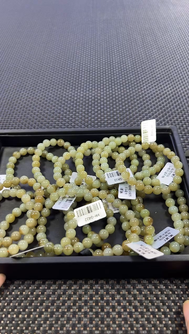 手串未镶嵌和田玉 约8mm+ （多样性发一件）0432