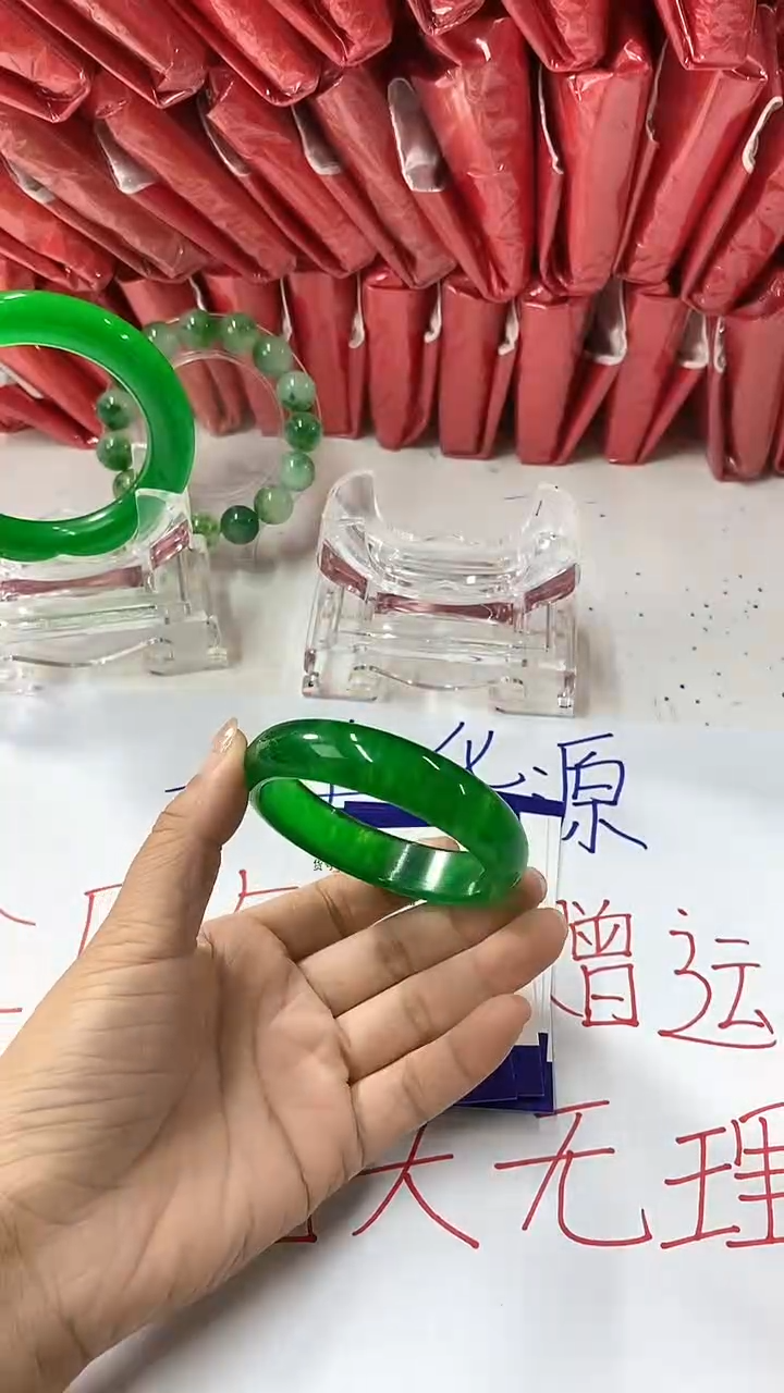 流行美美百搭真实好看直播间B18