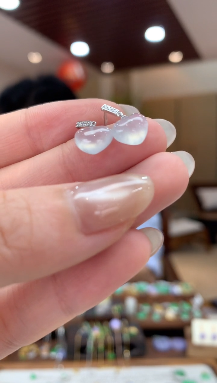 翡翠18K金镶嵌耳饰耳钉