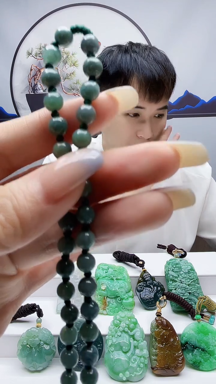 未镶嵌定制翡翠毛货挂件81