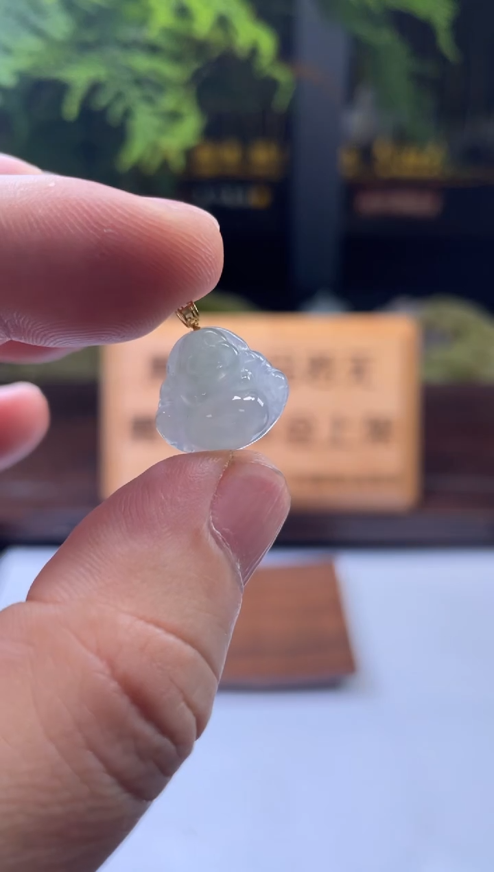 【闪购商品】翡翠颈饰18K金镶嵌小佛公多样性发1件