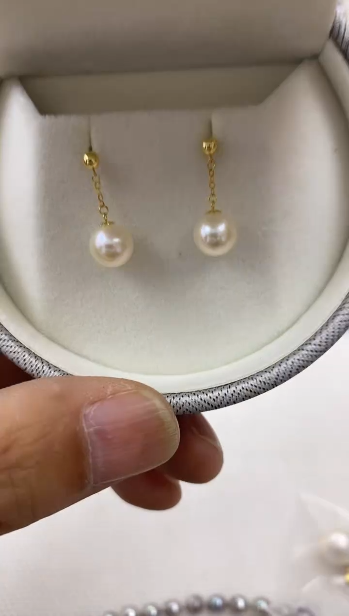 【闪购商品】淡水珍珠耳饰18K金镶嵌淡水珍珠耳钉