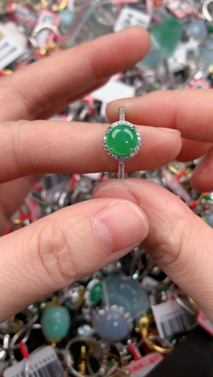 银S925镶嵌戒指翡翠888              3