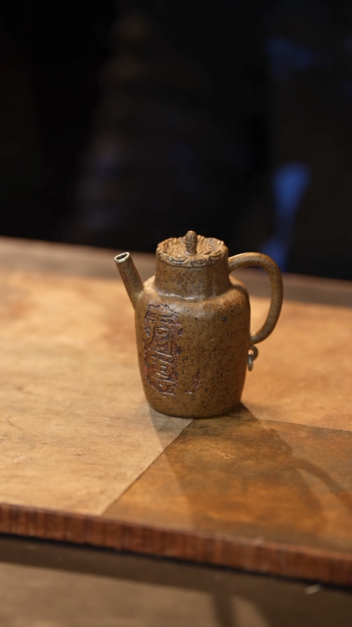 【闪购商品】【有茶器】木言紫砂青云手捏壶