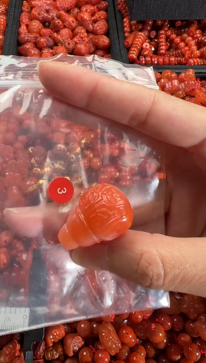 【闪购商品】南红玛瑙颈饰未镶嵌1