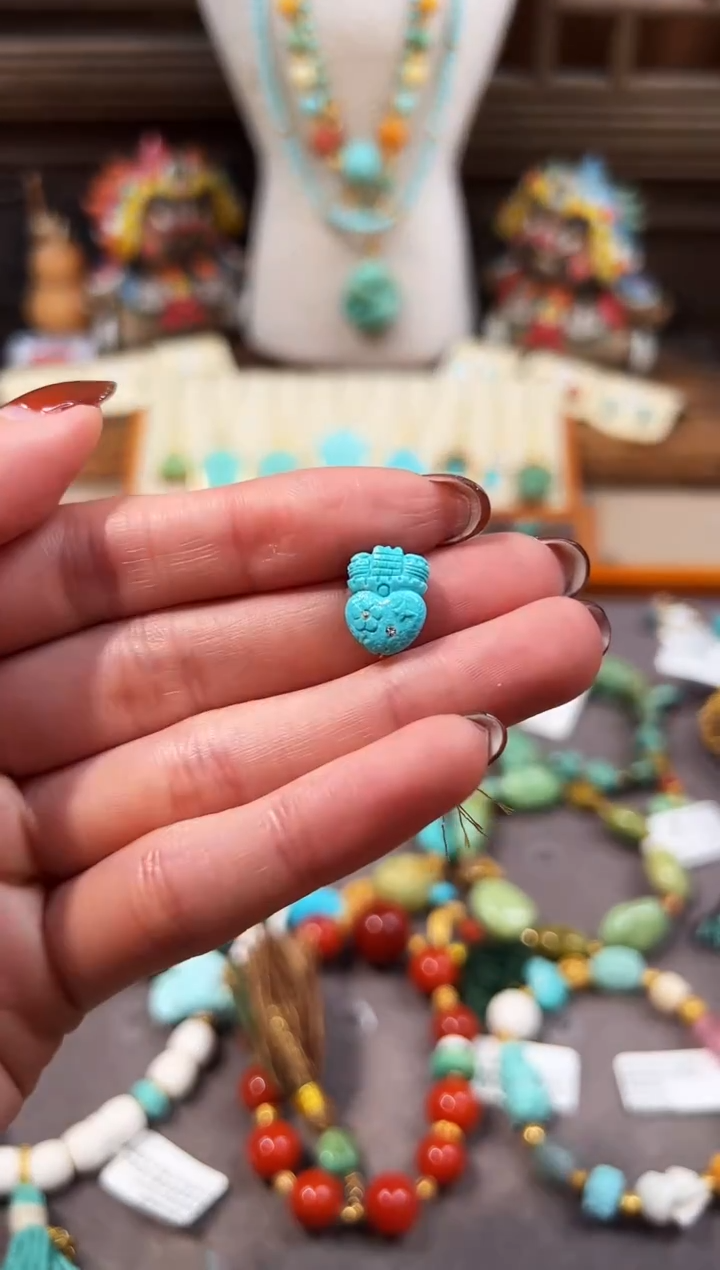 未镶嵌绿松石配饰爱心城堡