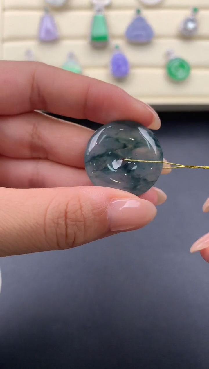 【闪购商品】翡翠颈饰未镶嵌Q443     