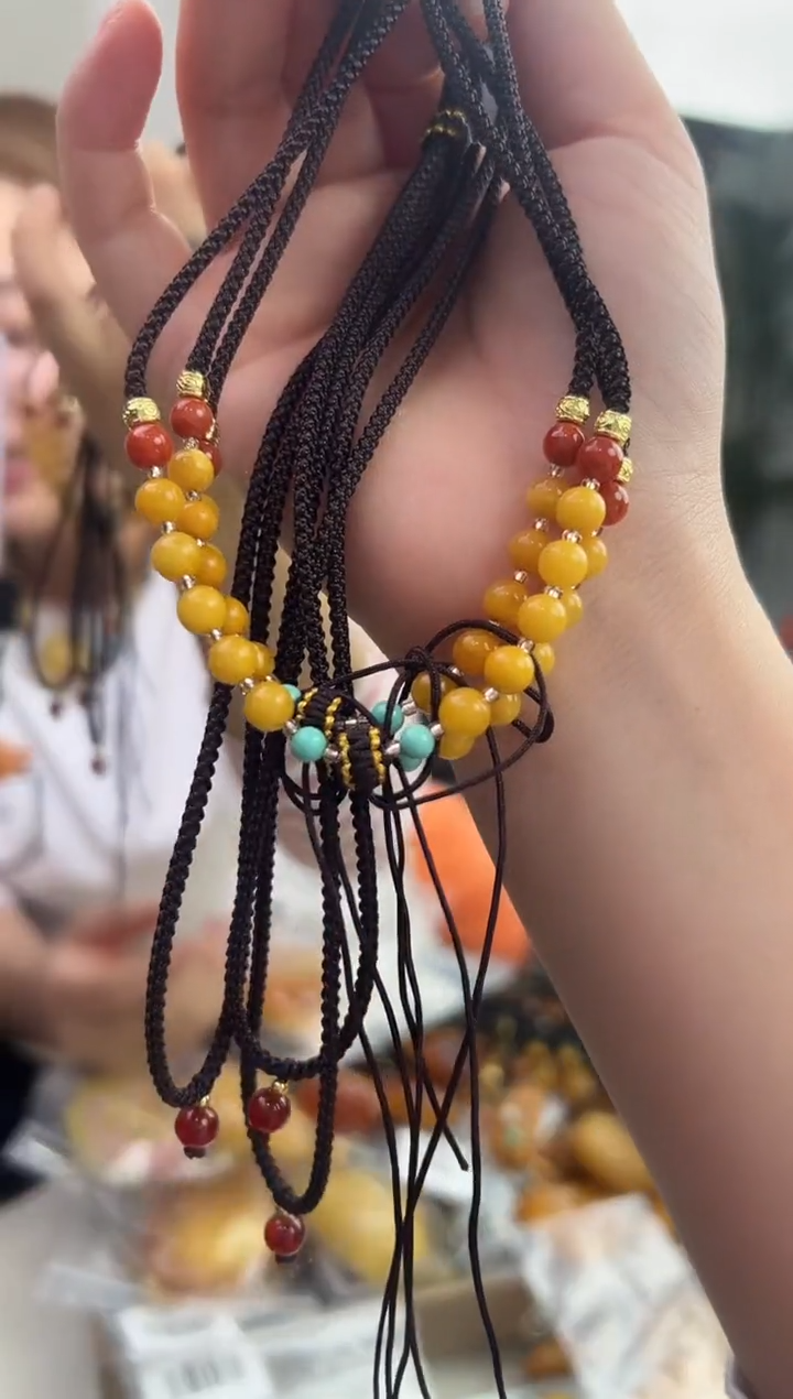 裸石琥珀未镶嵌琥珀蜜蜡吊坠多样性发一条