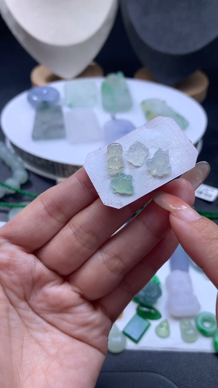 【闪购商品】定制翡翠未镶嵌翡翠