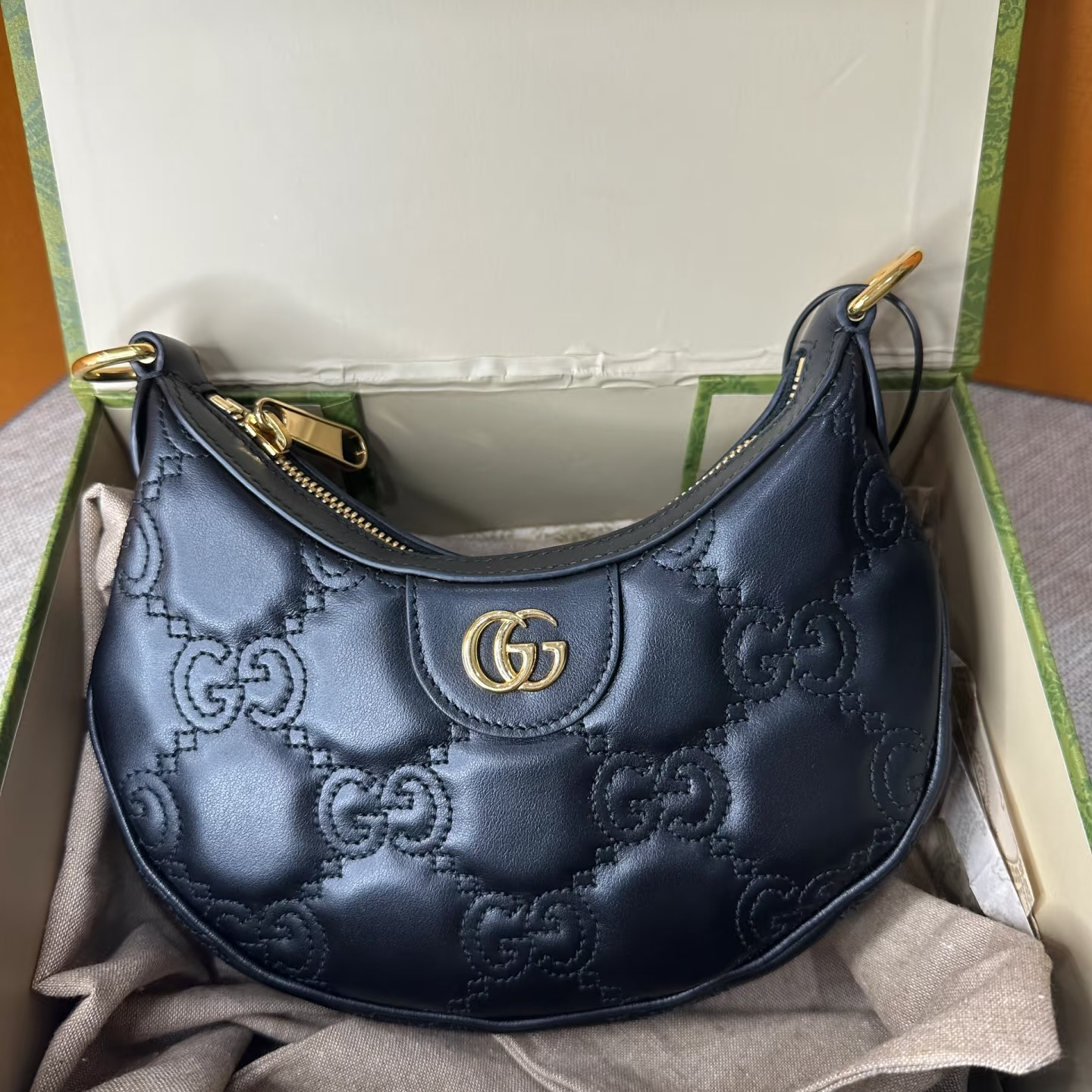 99新 GUCCI/古驰  GG系列新款压纹牛皮hobo单肩包