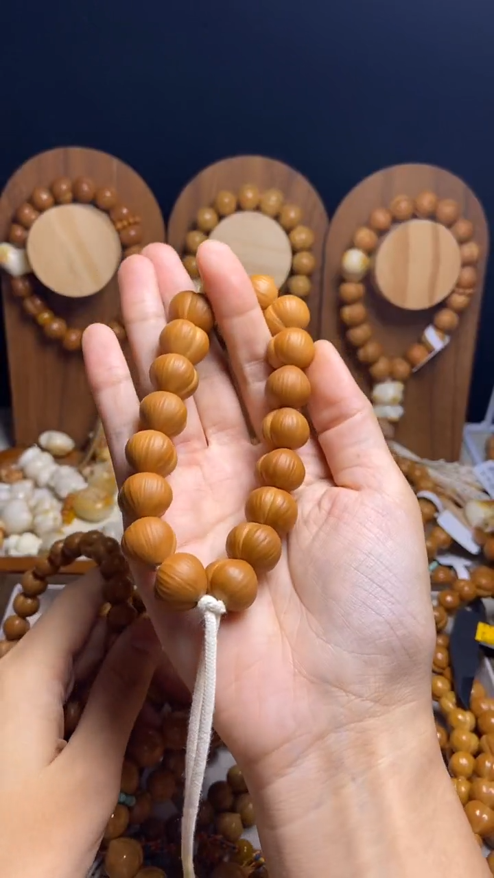 手串猴头核桃猪**儿全品哑光素手串