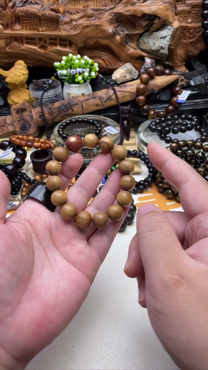 【闪购商品】檀香木手串/手链老山檀香1.5微瑕