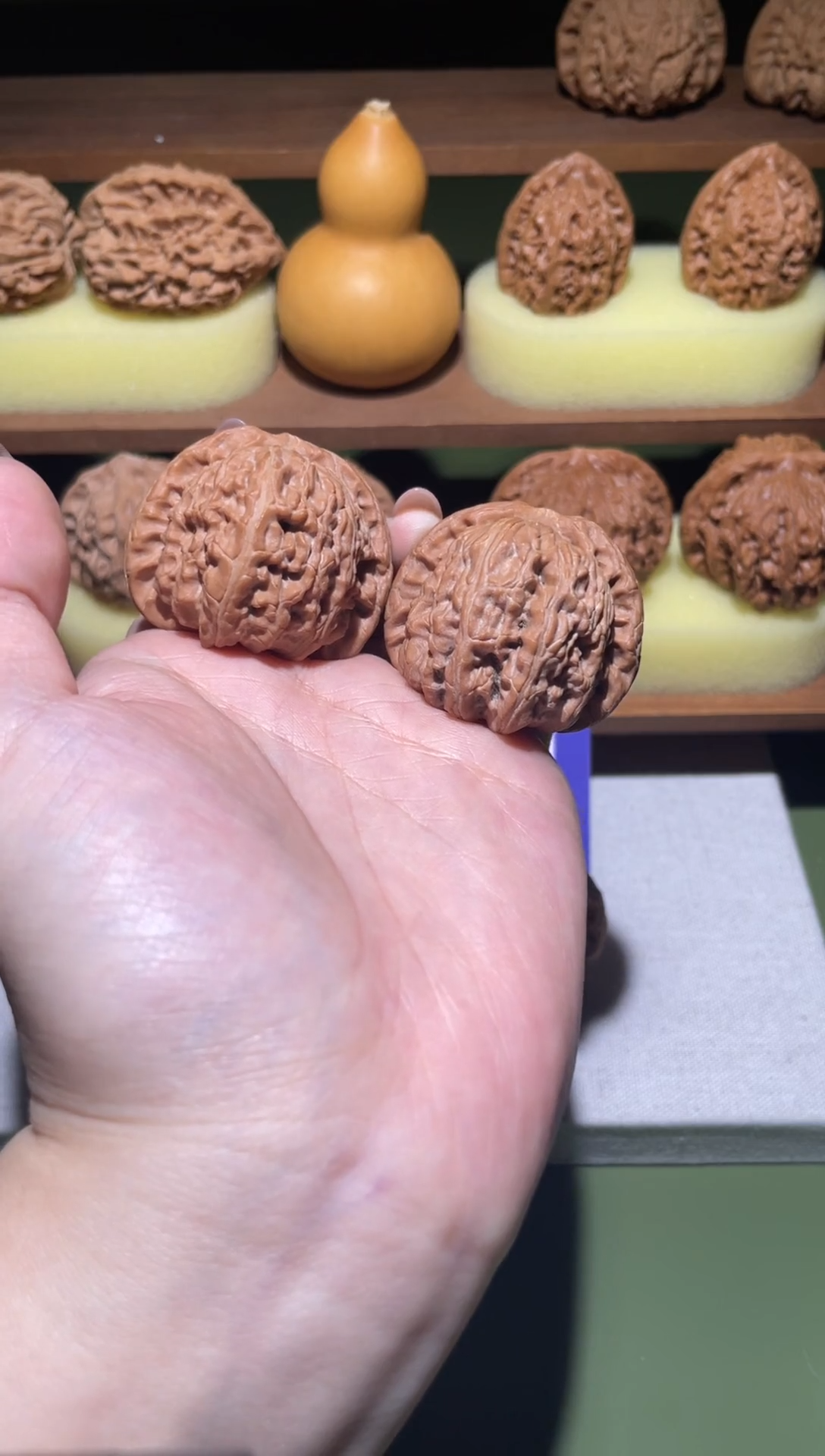 吊坠文玩核桃小**?球白