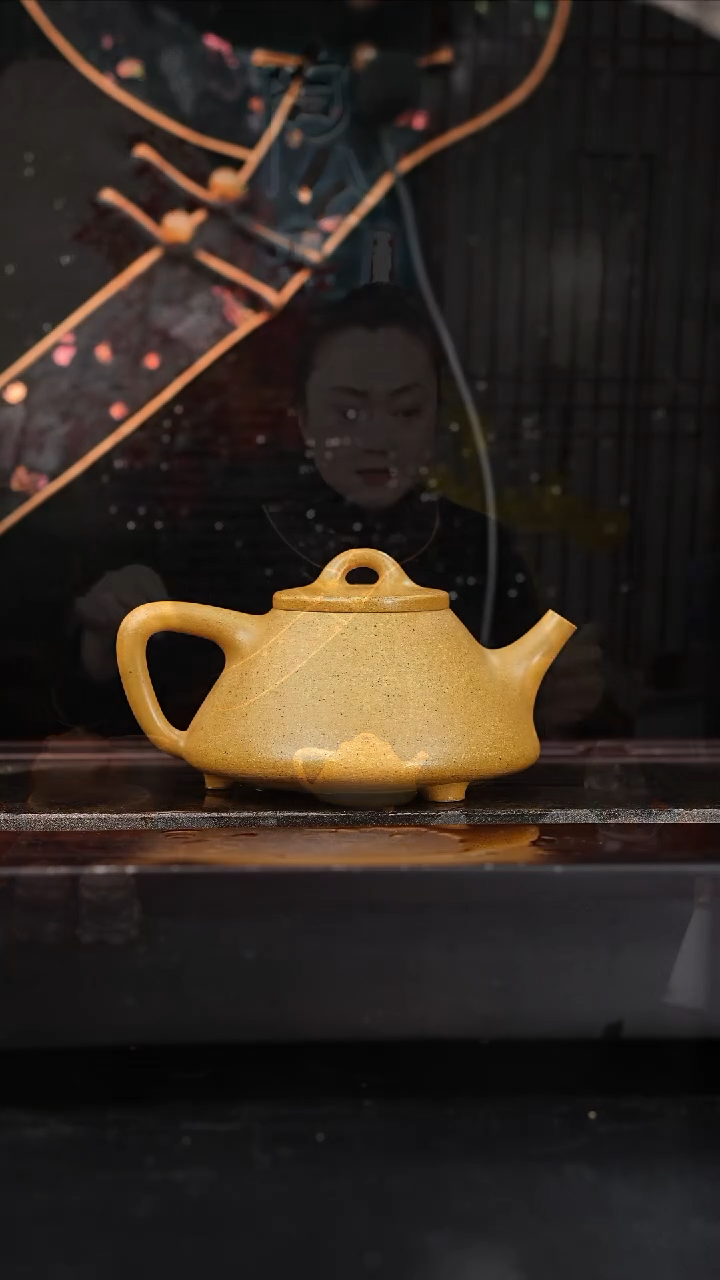 茶壶紫砂全手工金黄段子冶石瓢200cc袁建华