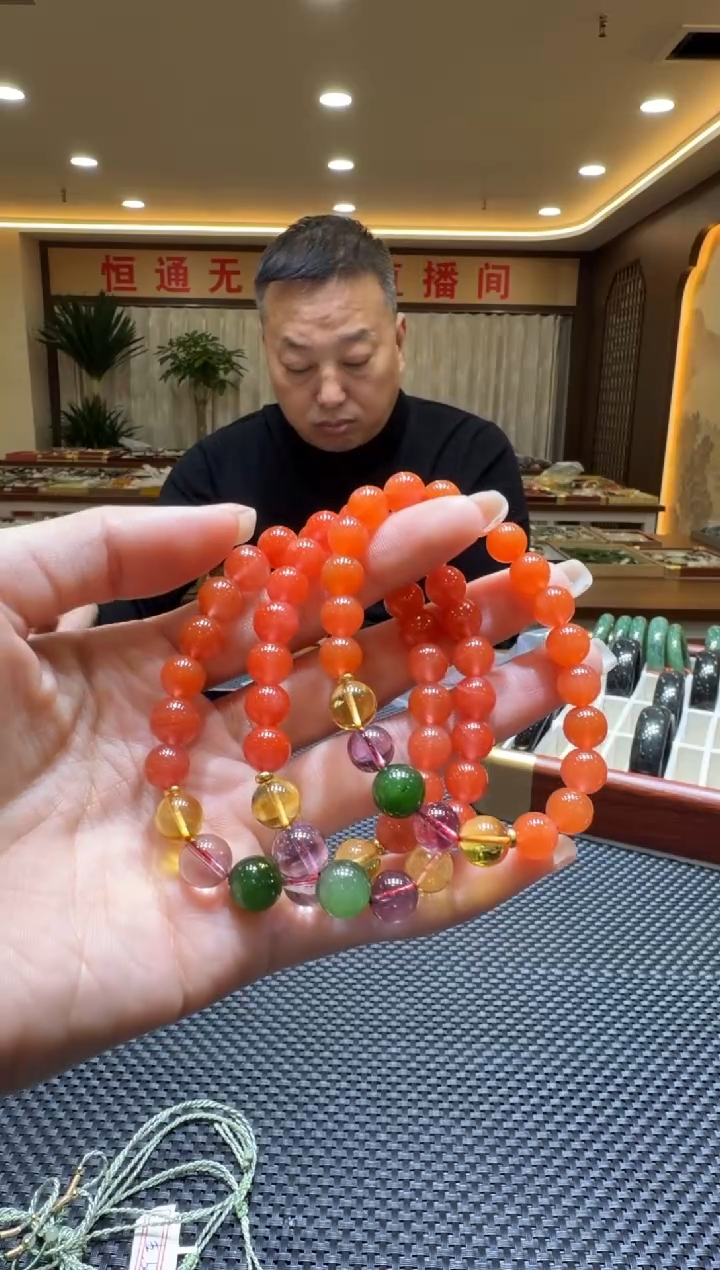 未镶嵌颈饰玛瑙/玉髓手串（多样性发一）