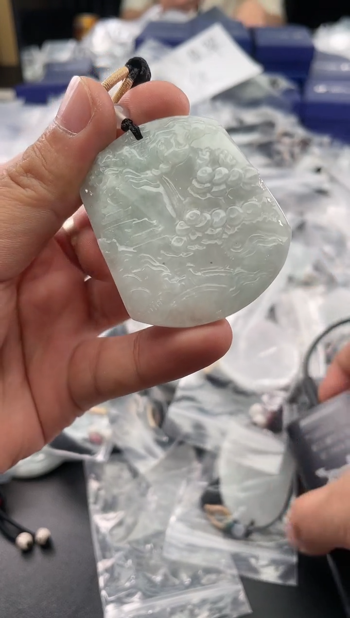 颈饰未镶嵌翡翠25/11/26/.317