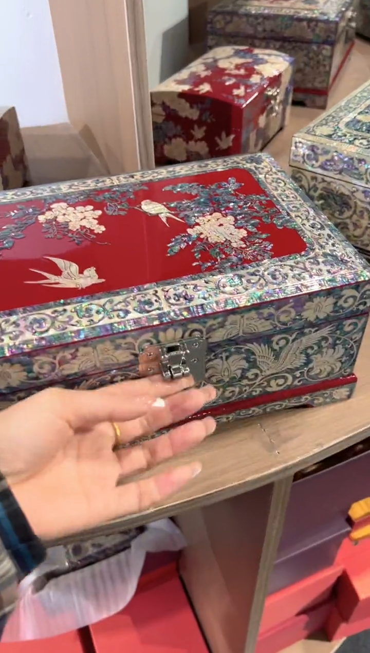 【闪购商品】绒布底·弘贝雅螺钿漆器文化馆