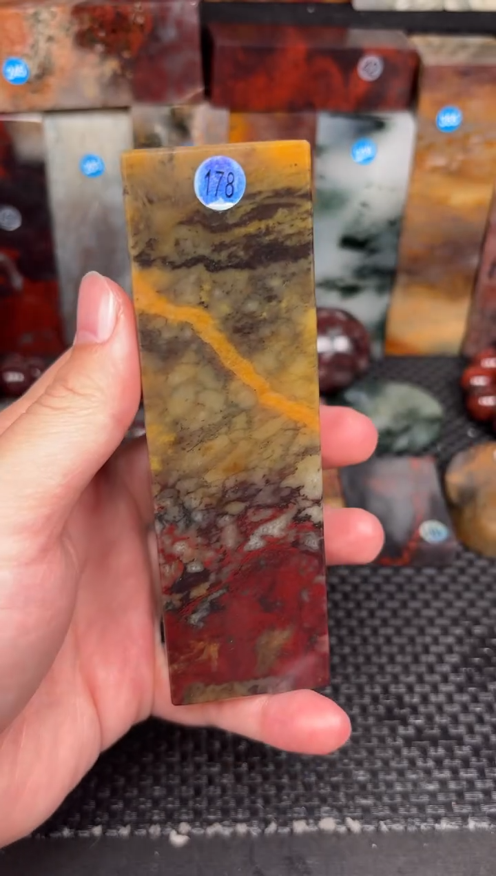 石材桂林创意摆件装饰有纹。。 编号：178