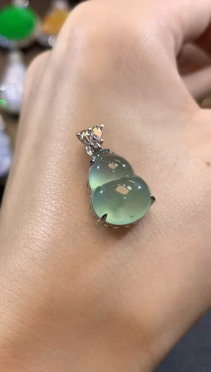 套链18K金镶嵌翡翠D13