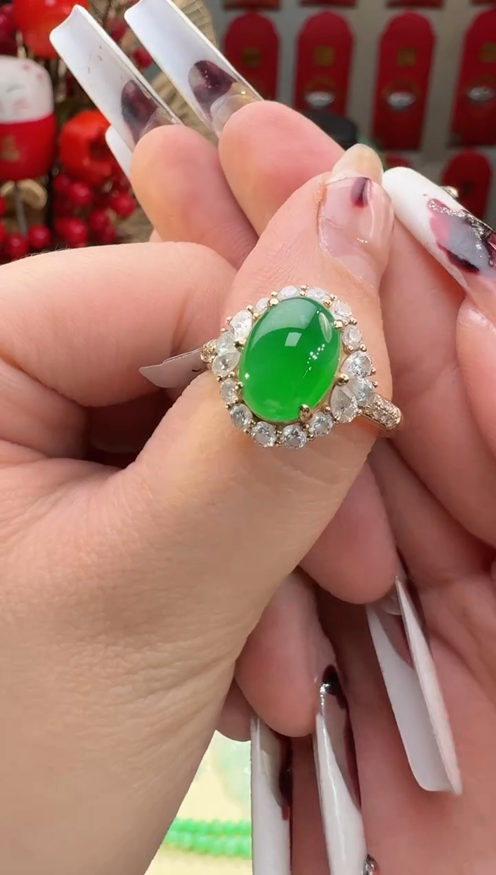 【闪购商品】翡翠颈饰18K金镶嵌戒指