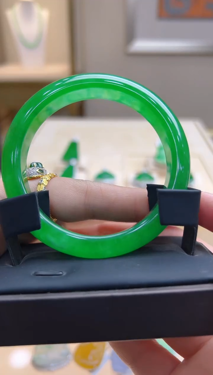 【闪购商品】翡翠手镯未镶嵌订金