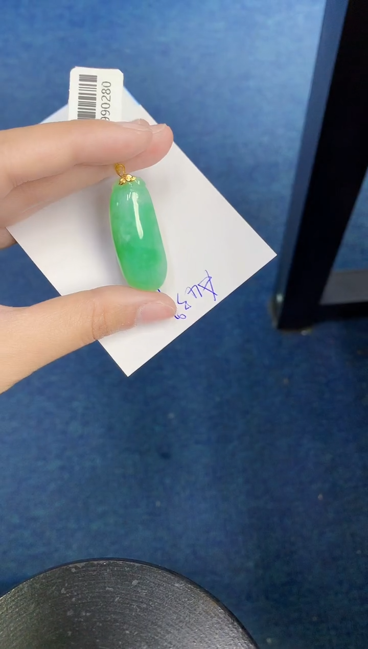 翡翠18K金镶嵌颈饰000000000