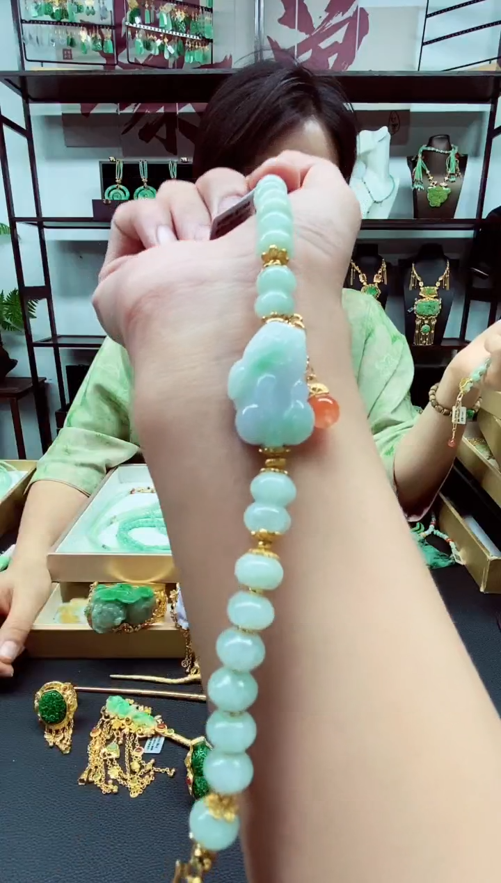 翡翠未镶嵌颈饰翡翠手串