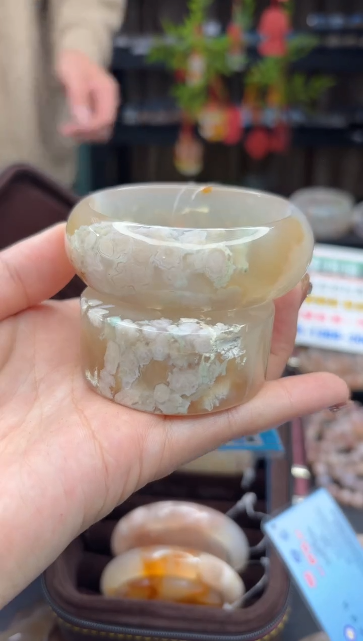 【闪购商品】石英质玉手镯未镶嵌2234（56圈赠送镯心）