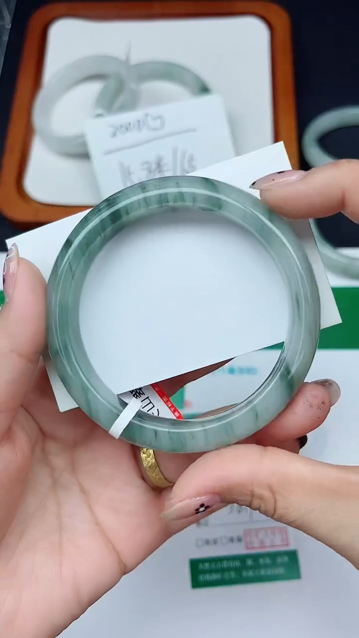 未镶嵌手镯石英质玉102-58/59