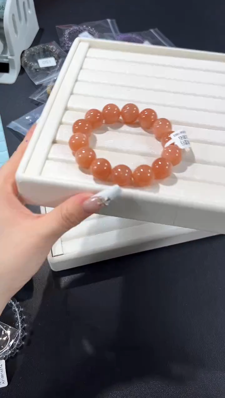 无无56l多样性发其一【1条】默认微瑕