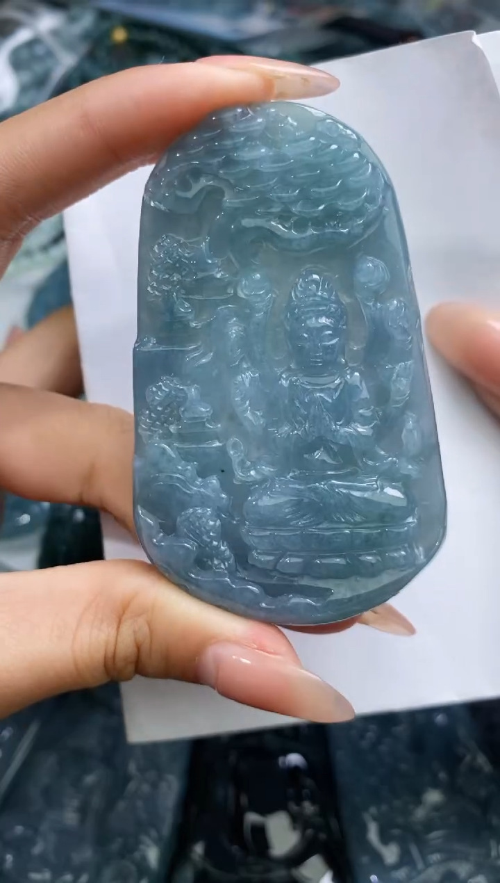 【闪购商品】翡翠颈饰未镶嵌          