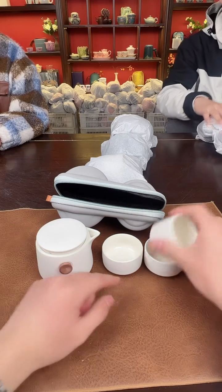 【闪购商品】车载白111111111111111
