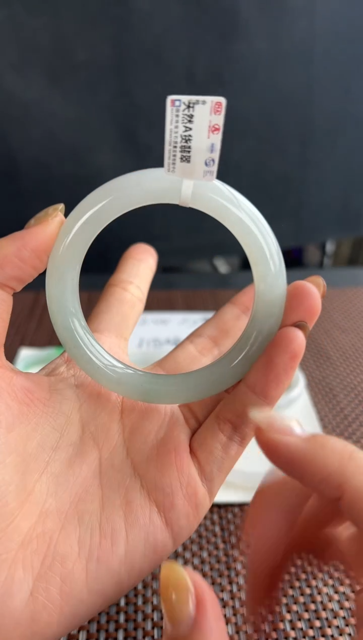 【闪购商品】翡翠手镯未镶嵌16号56.6*10.1*10