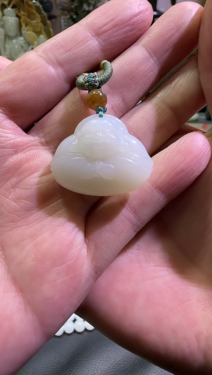 吊坠(赠链)未镶嵌和田玉天泰白玉挂件（产地直发）