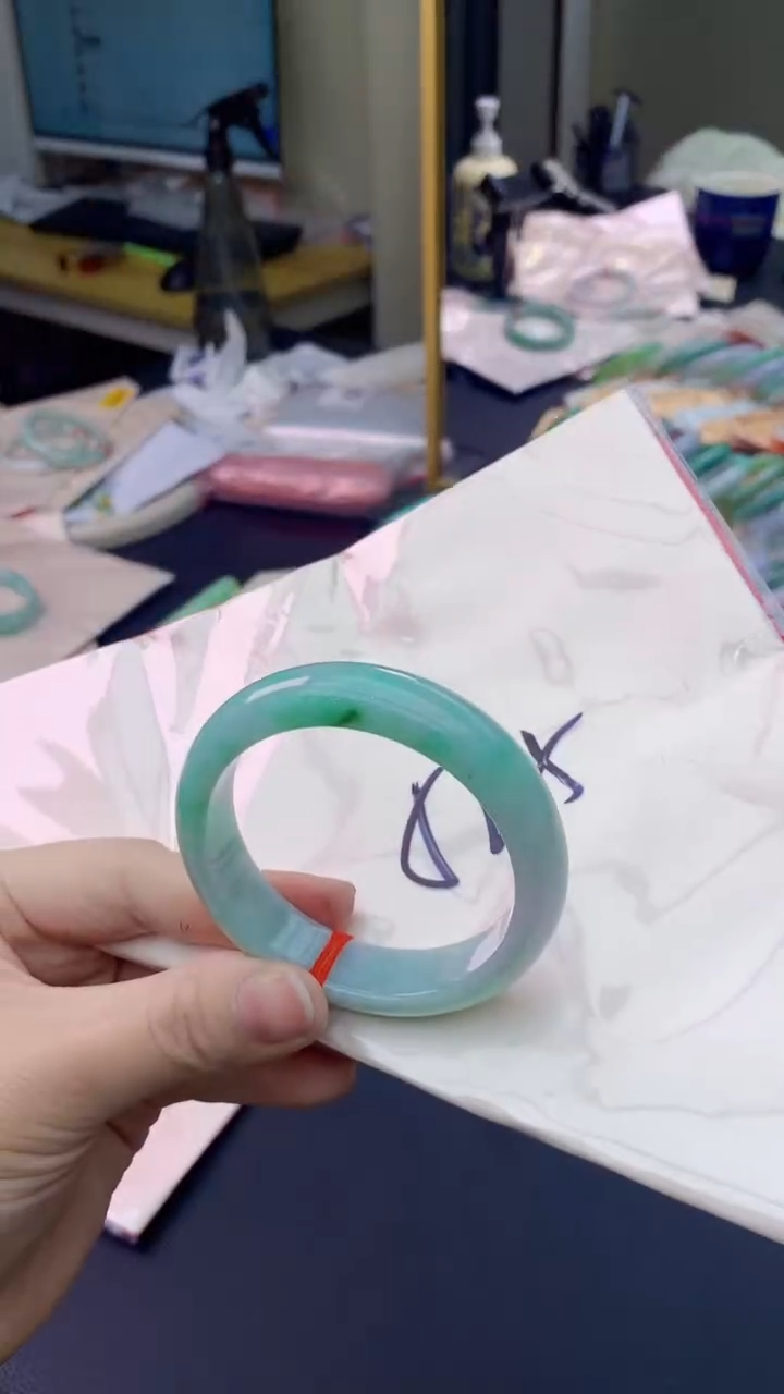 【闪购商品】翡翠手镯未镶嵌0079176419