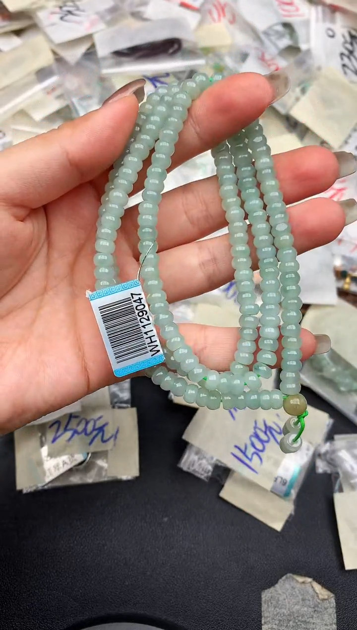 未镶嵌挂件翡翠—