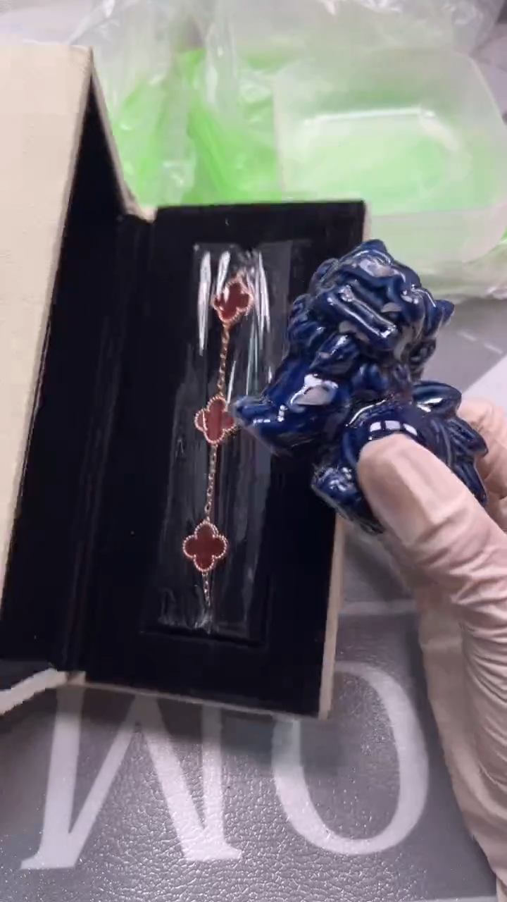 瓷片陶瓷如图所示周边