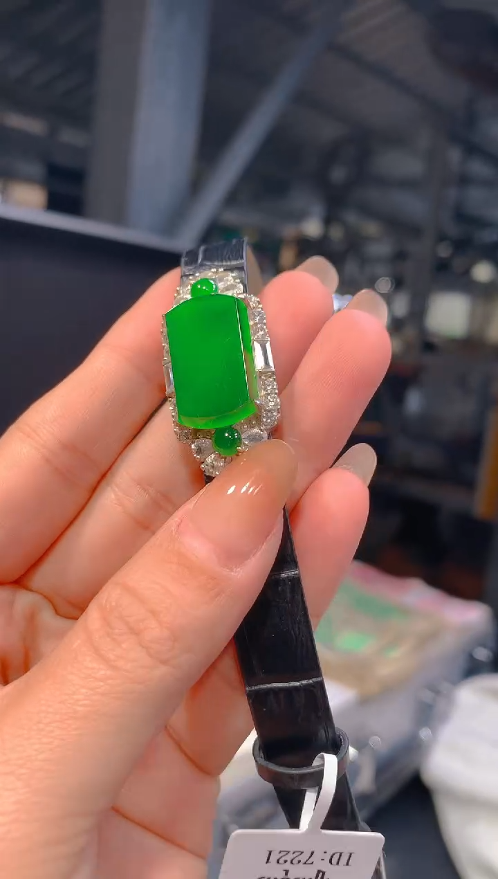 【闪购商品】定制翡翠未镶嵌50定制翡翠 多样性发货（发其一）