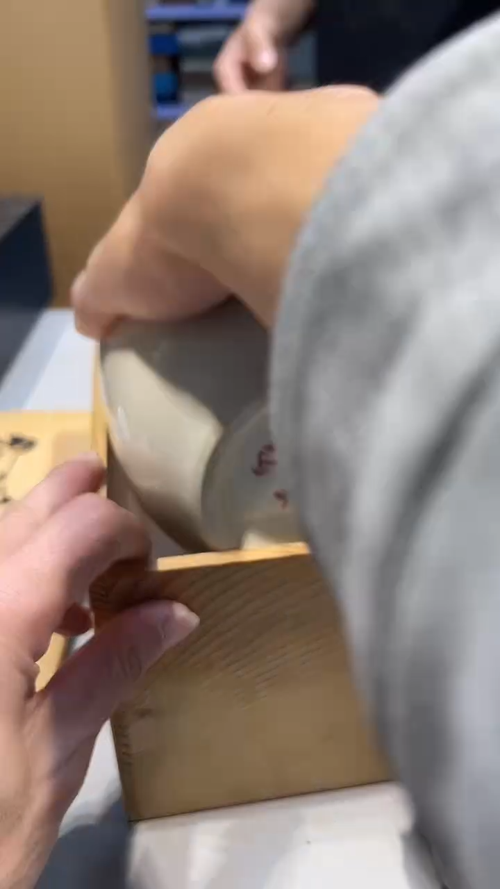 手工艺品琉璃放**颠城城工艺品店