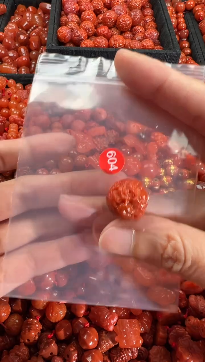 【闪购商品】南红玛瑙颈饰未镶嵌1