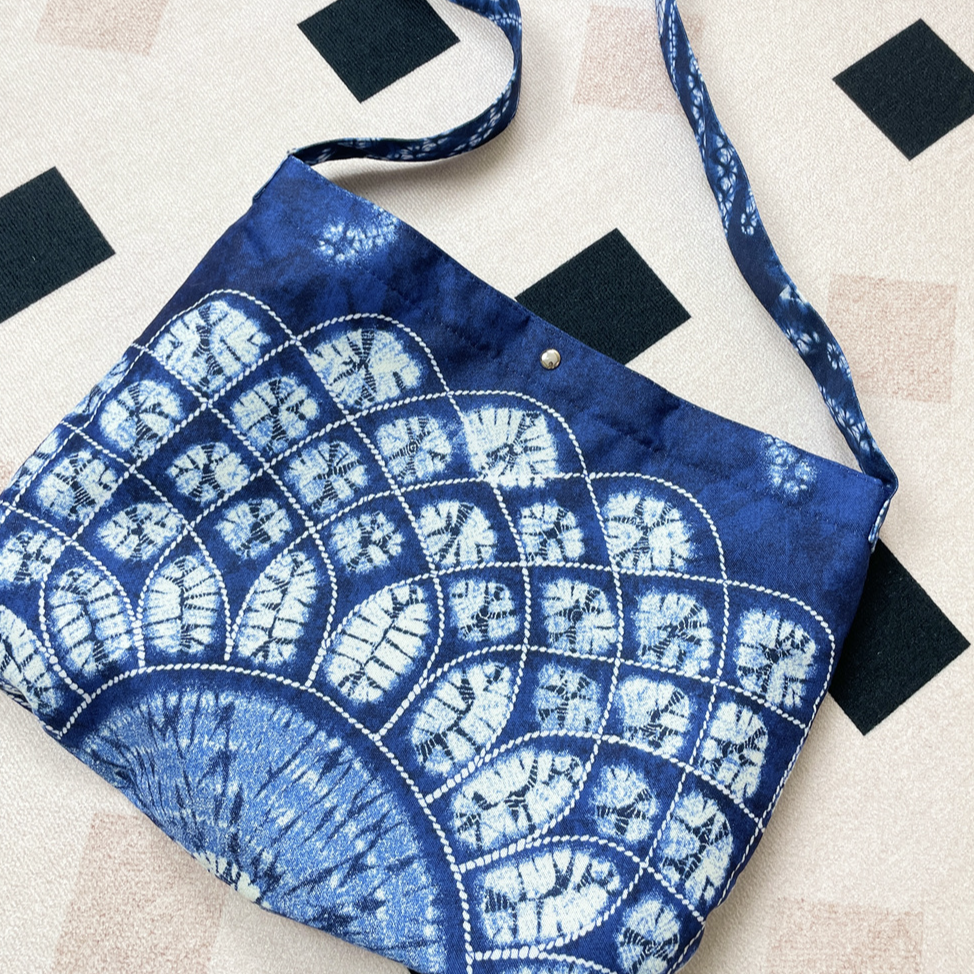 一可【文艺】蓝色扎染文艺复古帆布通勤文创小众设计单间包手提袋