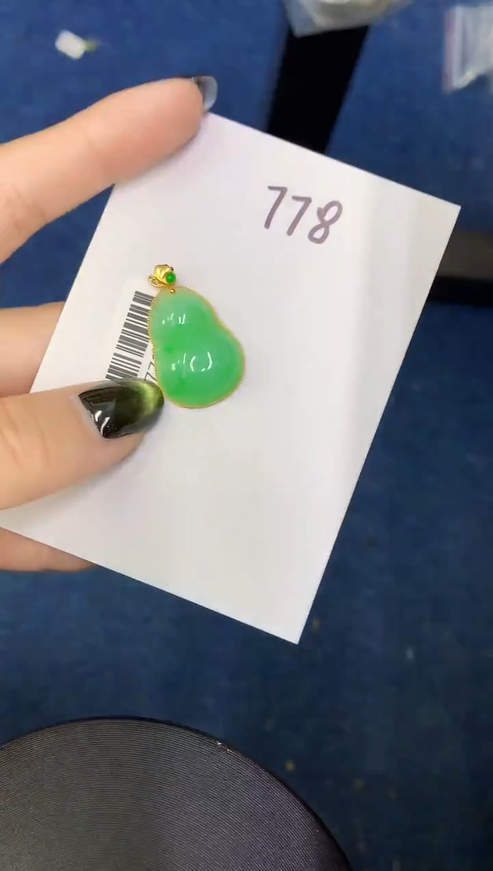 【闪购商品】翡翠颈饰18K金镶嵌0000000000